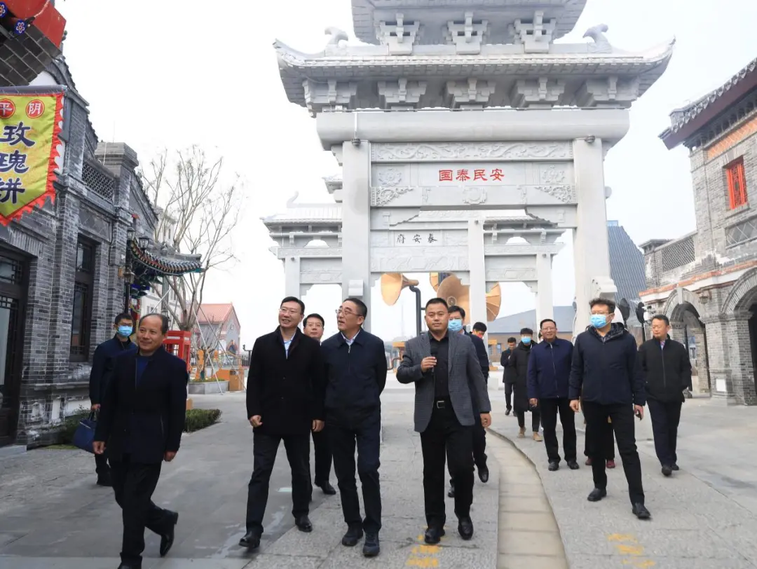 山東省副省長汲斌昌一行前來泰山秀城調(diào)研指導(dǎo)工作(圖2)