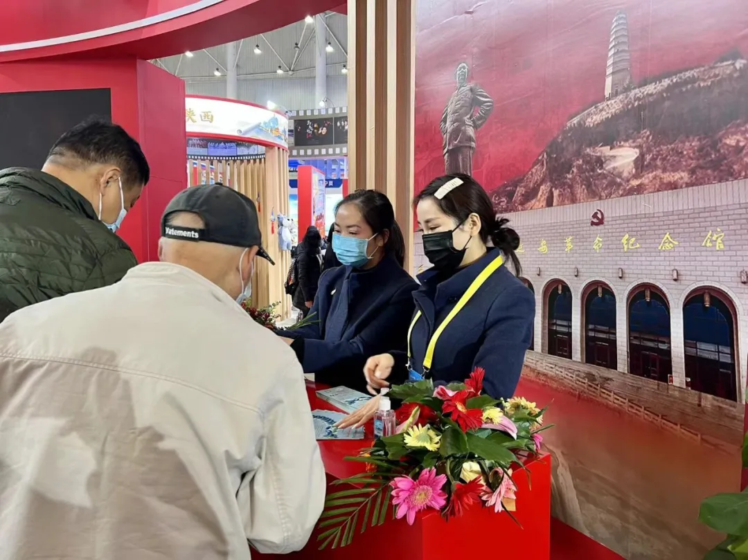 華山西峰索道參展首屆中國(guó)(武漢)文化旅游博覽會(huì)(圖9)